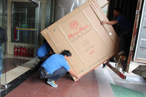 西畴钢琴贵重工艺品无忧运